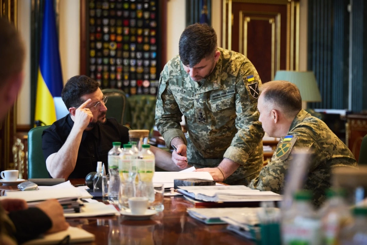 Президентът на Украйна изслуша доклада на главнокомандващия на Въоръжените сили
