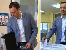 Столичният кмет с отвертка и флашка: Гласувах за силна България в силна Европа