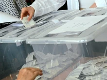 Започна приемането на протоколите на СИК