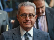 След 25 години в парламента: Йордан Цонев може да остане извън 52-ото НС, Стефка Костадинова също