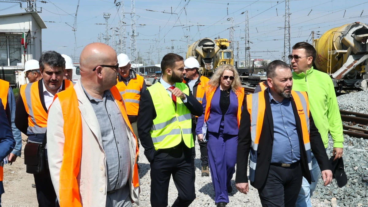 Провериха напредъка по модернизацията на Централна гара София съобщиха от