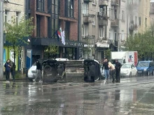 Линейка се преобърна на кръстовището между бул. "Христо Ботев" и бул. "Сливница" в София