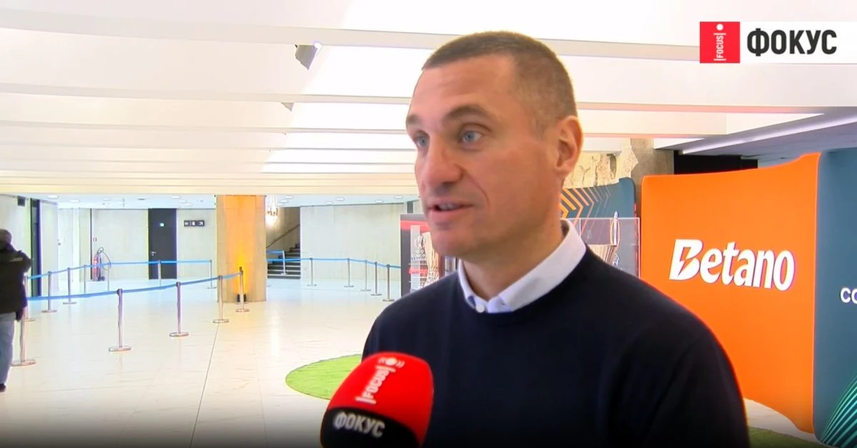 Неманя Видич е бивш капитан на Манчестър Юнайтед триумфирал с