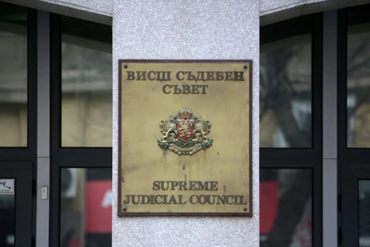 След оставката на пленумът на ВСС се събира днес