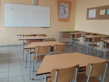 Отмениха ключови текстове за оценяването на матурите след 12 клас