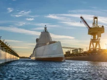 Проклятието на Zumwalt: Още един пожар удари гордостта на американския флот
