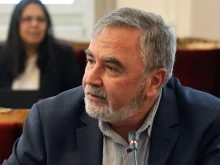 Доц. Ангел Кунчев е претърпял тежка онкологична операция