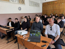 НСА представи възможностите за обучение пред зрелостници в Стара Загора