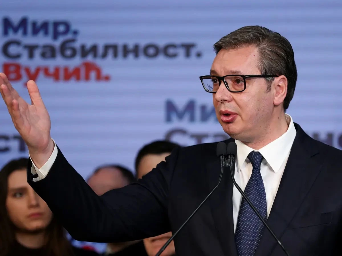 Сръбската прогресивна партия на президента подготвя масови митинги в Белград
