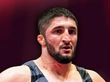 Аварския танк Садулаев прегази всички и днес излиза за злато на ЕВРО 2026 по борба в Тирана