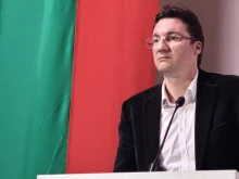 Зарков остава лидер на БСП, въпреки че партията претърпя исторически крах на изборите