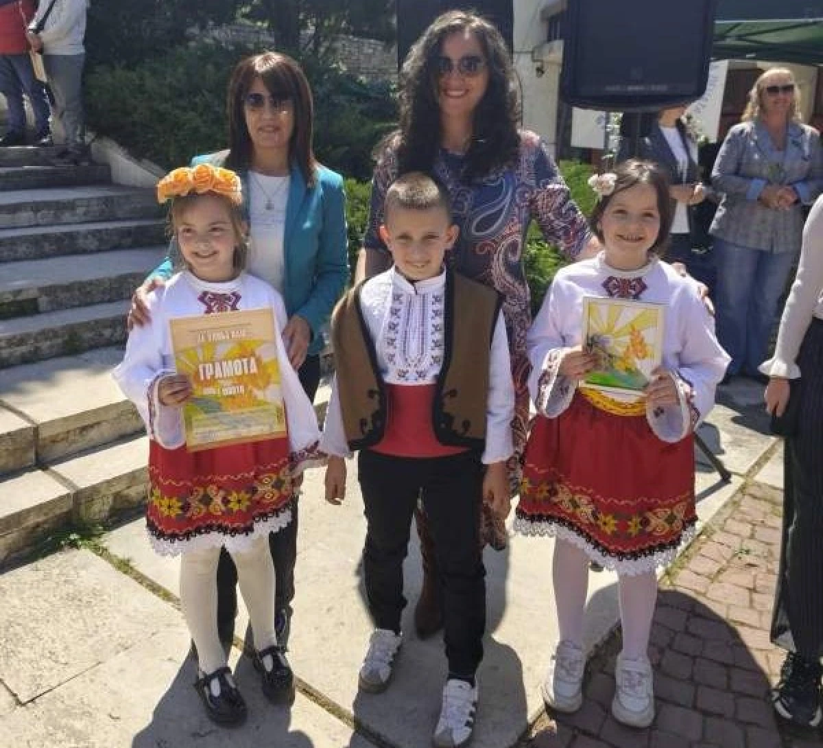 Първо място в категория Сценично изкуство раздел Драматизация на XXVII