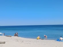Перфектни условия за плаж, българите откриха сезона