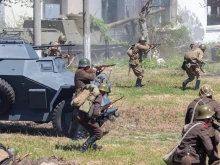 Стотици станаха свидетели на военно-историческа възстановка в Музея на бойната слава в Ямбол