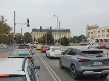 Сериозно задръстване блокира центъра на Пловдив заради новите промени в светофарите
