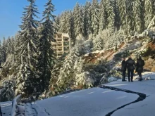 Язовирът ли е причина за свлачището до Пампорово, говорят експертите