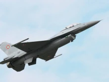 Стана ясно кога пристигат останалите осем изтребителя F-16 за армията ни