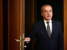 Бившият служебен премиер Гълъб Донев става вицепремиер и финансов министър