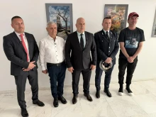 Купони, алкохол и наркотици: В Пловдив показват филм за войната по пътищата