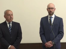 Клисурски предаде властта на Гълъб Донев, той обеща до месец правителството да внесе редовен бюджет 