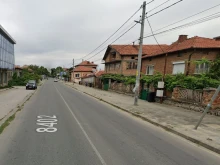 Страховит екшън в Южна България, млада жена изпотроши къщата на съгражда...
