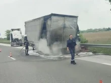 Полуремарке горя на АМ "Тракия" край Пловдив