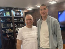 Божидар Саръбоюков подписа с агенцията на Карлос Насар