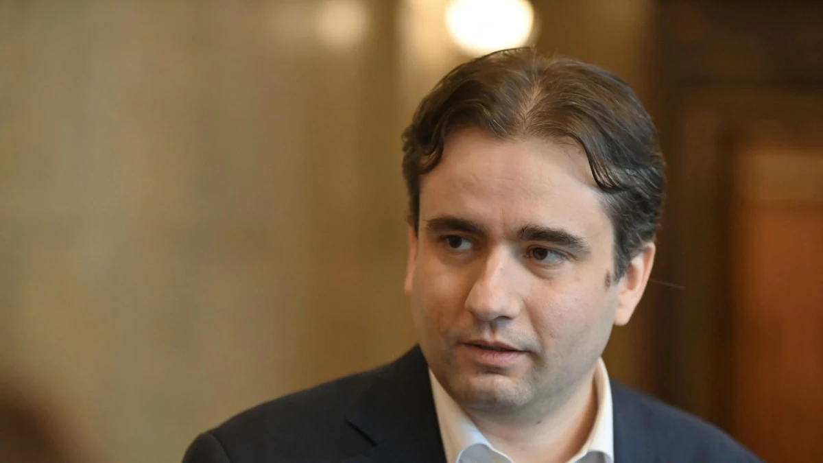 Божанов: Кабинетът "Гюров" показа, че проблемът не е в Конституцията, а ...