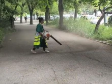 Сигнал: Моля запознайте народа с новата "техника" за чистене на улици в Пловдив