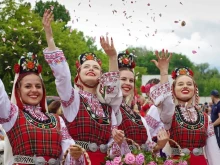 Кметът на Казанлък: Празникът на розата се самоиздържа, не изразх...