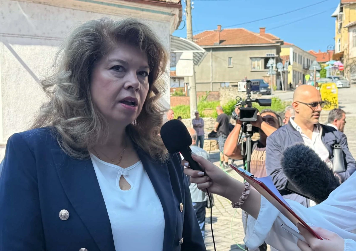 Президентът Илияна Йотова: Мерките за овладяване на цените не са популис...