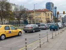 Една елементарна грешка на шофьорите може да вдигне разхода на гориво с 3-5%