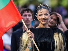 Лили Иванова към Дара: България се гордее с теб! Бъди щастлива