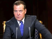 "Сега всички вие ни станахте по-близки!": Медведев поздрави западните "приятели" на Русия с успешното изпитание на "Сармат"