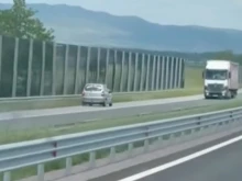 Заснеха шофьор в насрещното движение на АМ "Тракия"