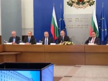 Премиерът Румен Радев: Покупателната способност на българите намалява