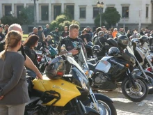 Мотористи блокираха с протест жълтите павета в София