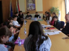 В Благоевград: Участниците в инициативата "Детски бизнес клуб" се срещнаха с кмета