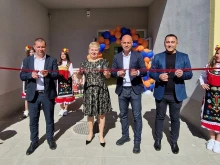 Откриха новия учебен корпус и STEM център в ОУ "Яне Сандански"
