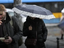 Жълт код за интензивни валежи в няколко области днес