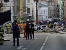 Продължава издирването на българина след срутването на сграда в Германия, намерено е тялото на една от туристките
