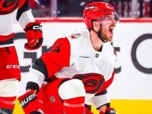 Каролина поведе във финала на Изток в NHL