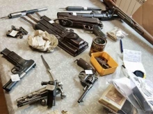 Разбиха незаконна оръжейна схема в Плевенско