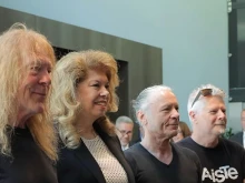 Президентът Илияна Йотова посрещна рок титаните от Iron Maiden