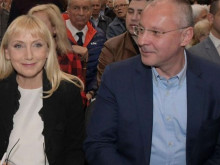 Честитим на жената, която снима войната отблизо, преди да влезе в политиката