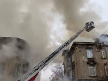 Жена загина при пожар в жилищен блок в София