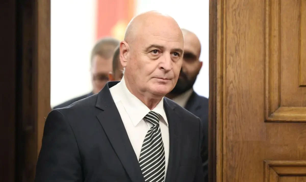 Проф. Николай Радулов за "Прокурорския син": Очевидно е, че става дума за прикриване