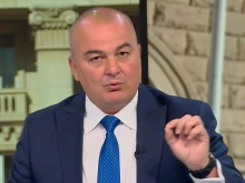 Министър Абровски обеща 10% спад на основните храни – стартира инициативата "Кошница с грижа"