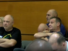 Илиян Филипов и фенове на Ботев Пловдив влязоха в Общинския съвет