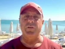 Концесионер към плажуващите: Моля ви, не го правете, грозно и опасно е!